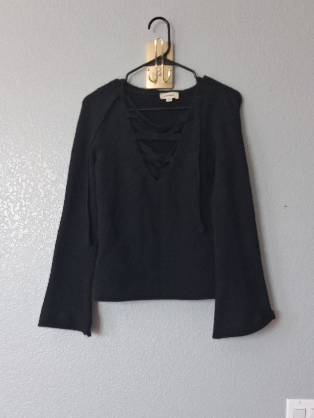 L'AGENCE Black V-Neck Sweater- BNWOT